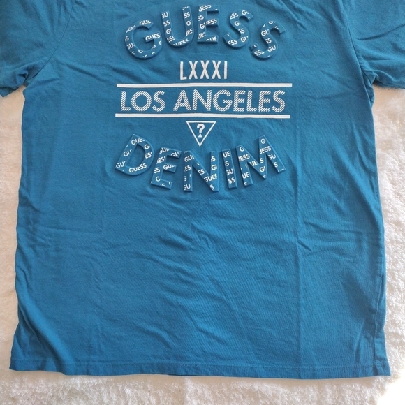 Guess - 3D Logo Short Sleeves Tee - Picture 5 of 14